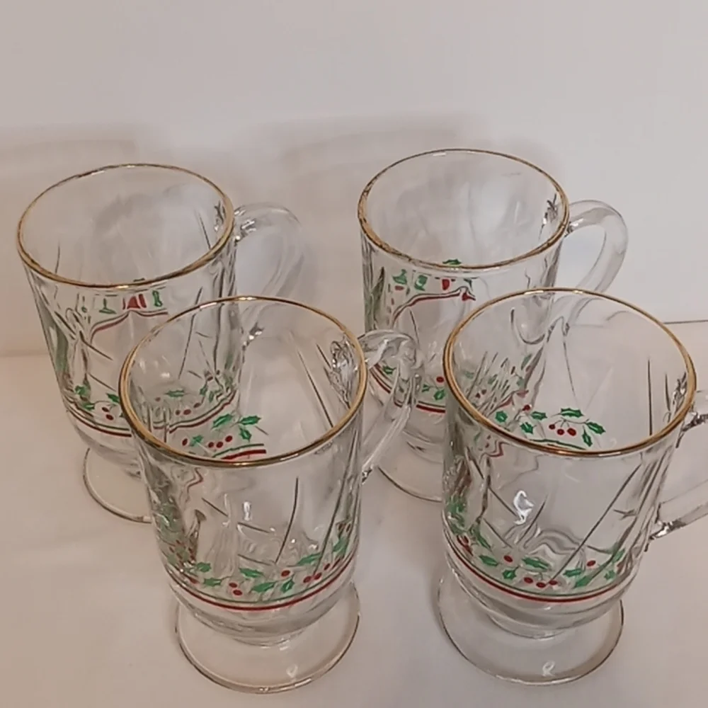 𝅺Vintage Arby's Merch Holly Berry Irish Glass Coffee Mugs Footed & Gold Rimmed